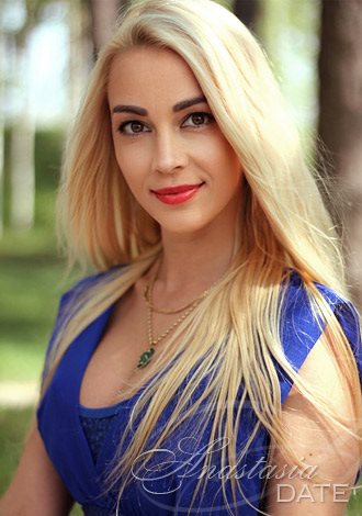 Caring Ukraine Partner Olga from Cherkasy, 32 yo, hair color Blond